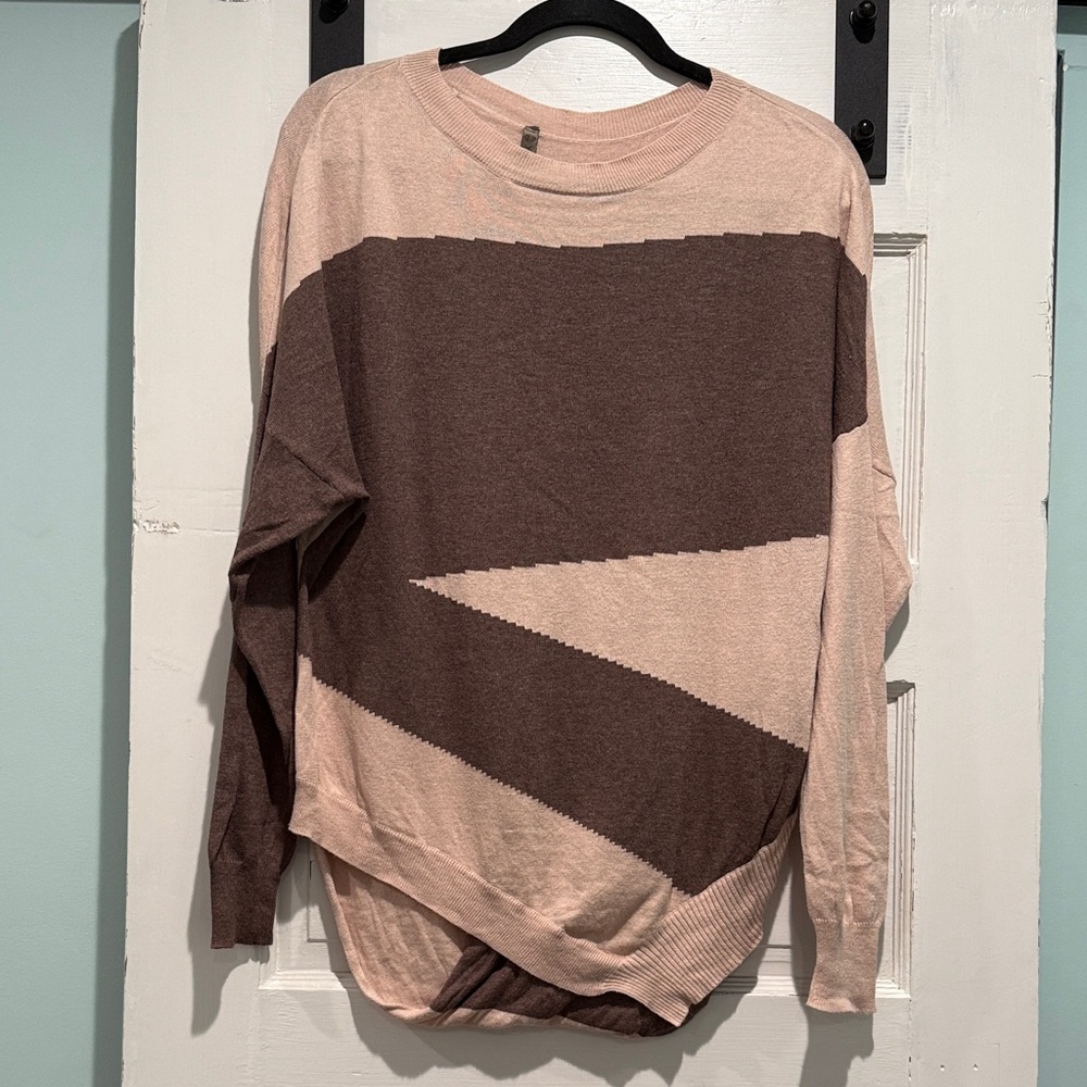 New XCVI sweater in Taupe/brown